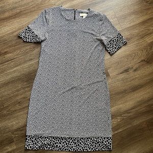 Beautiful Black and White Giraffe Pattern Michael Kors Medium Length Dress